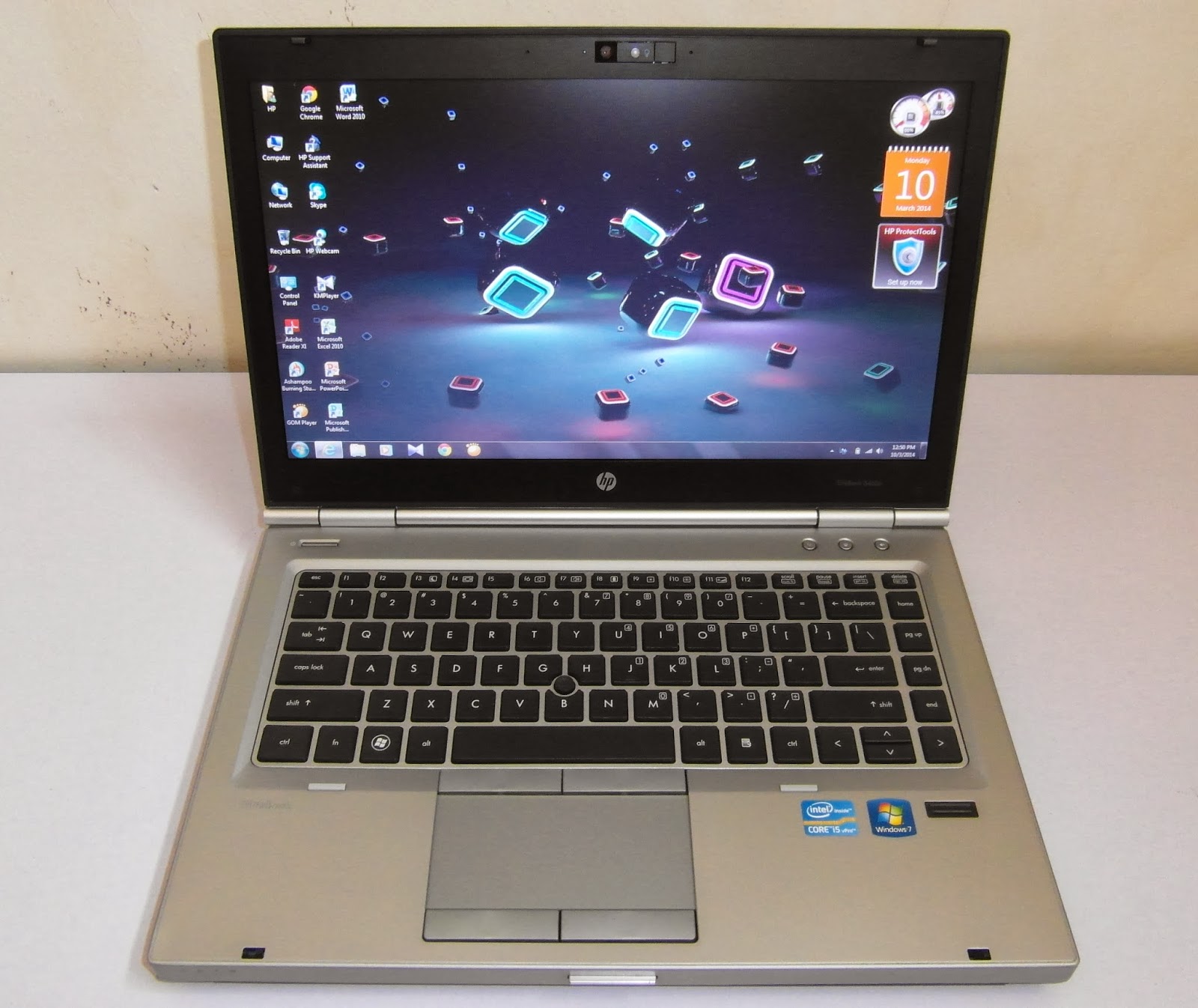 sell laptop HP ELITEBOOK 8460P 14 inch in hanoi good price